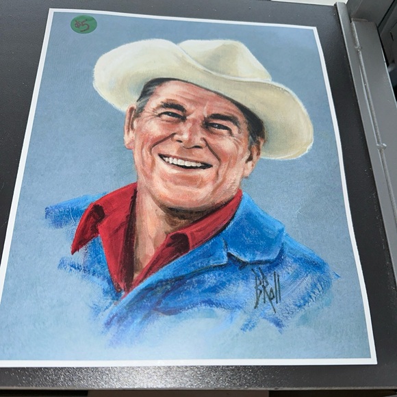 Meet your Posher, Donald - Picture 1 of 1